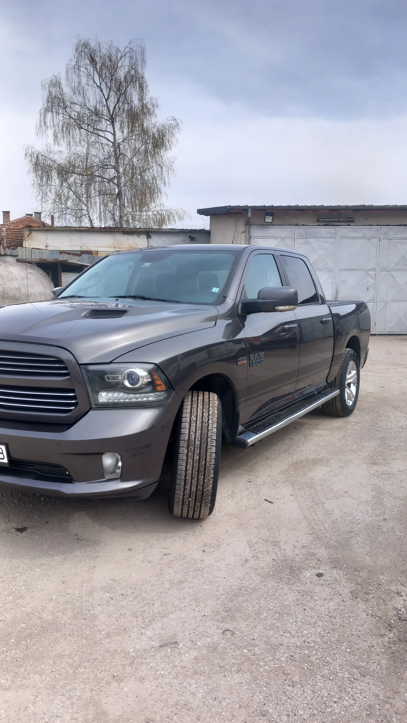 Dodge RAM 1500, снимка 2 - Автомобили и джипове - 54178299
