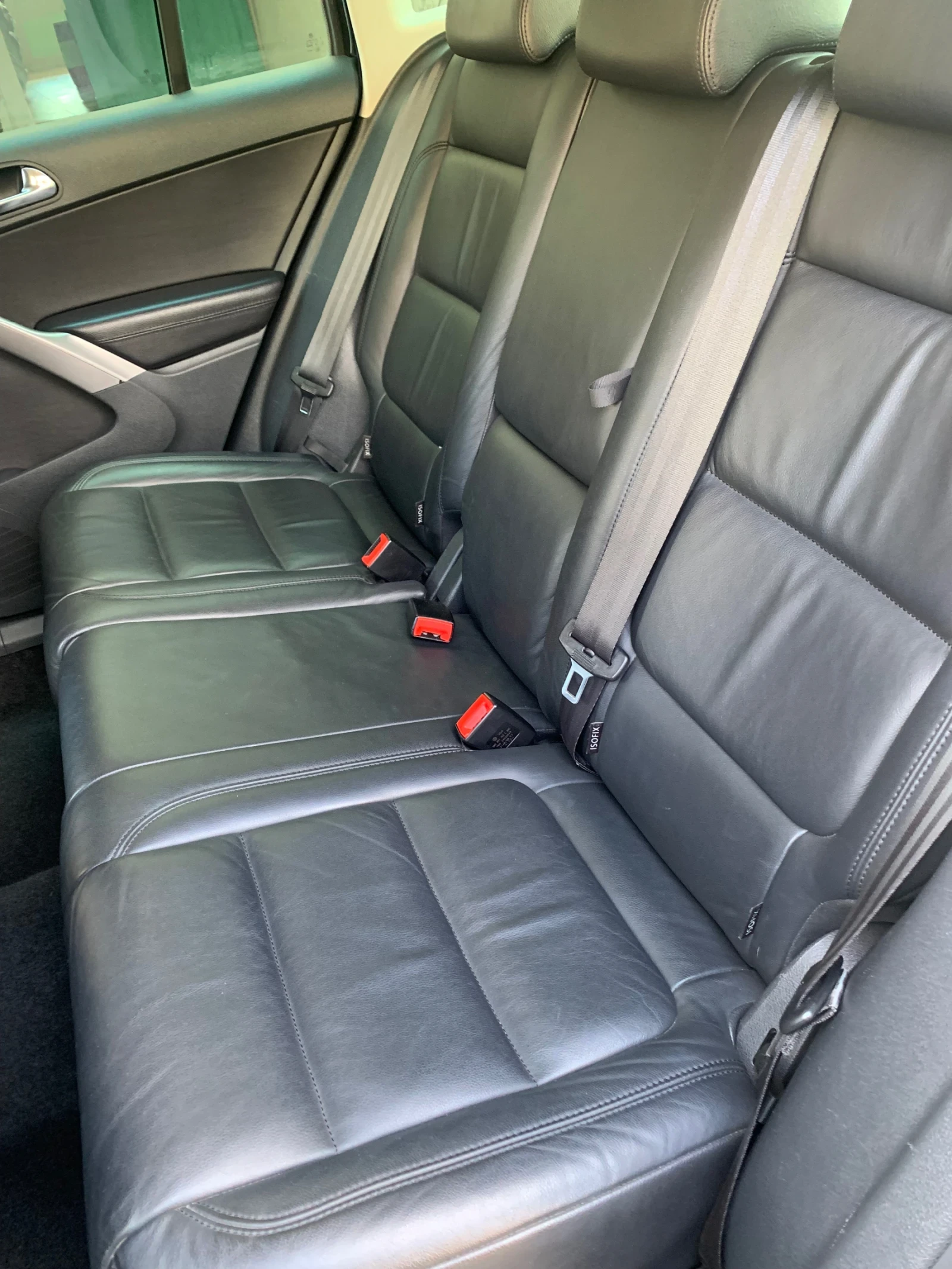 VW Tiguan 2, 0 TSI  4 motion, снимка 16 - Автомобили и джипове - 54511459