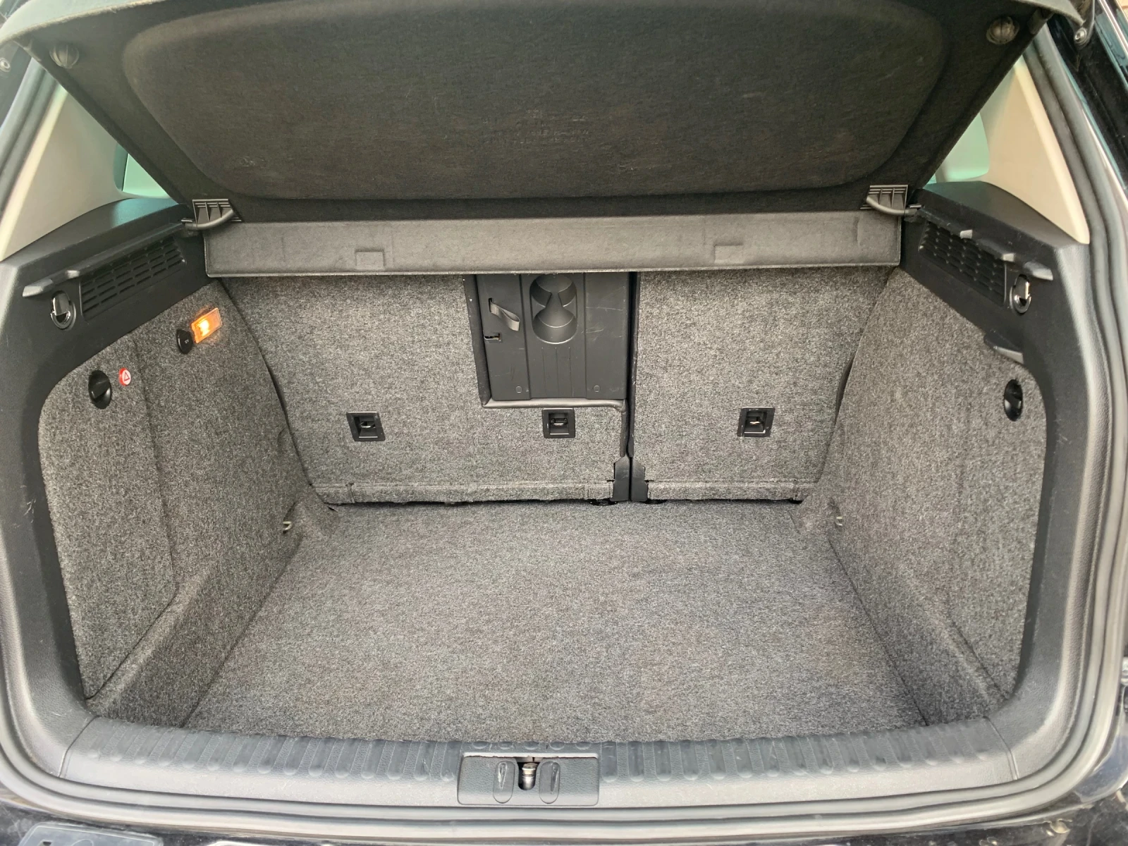 VW Tiguan 2, 0 TSI  4 motion, снимка 15 - Автомобили и джипове - 54511459