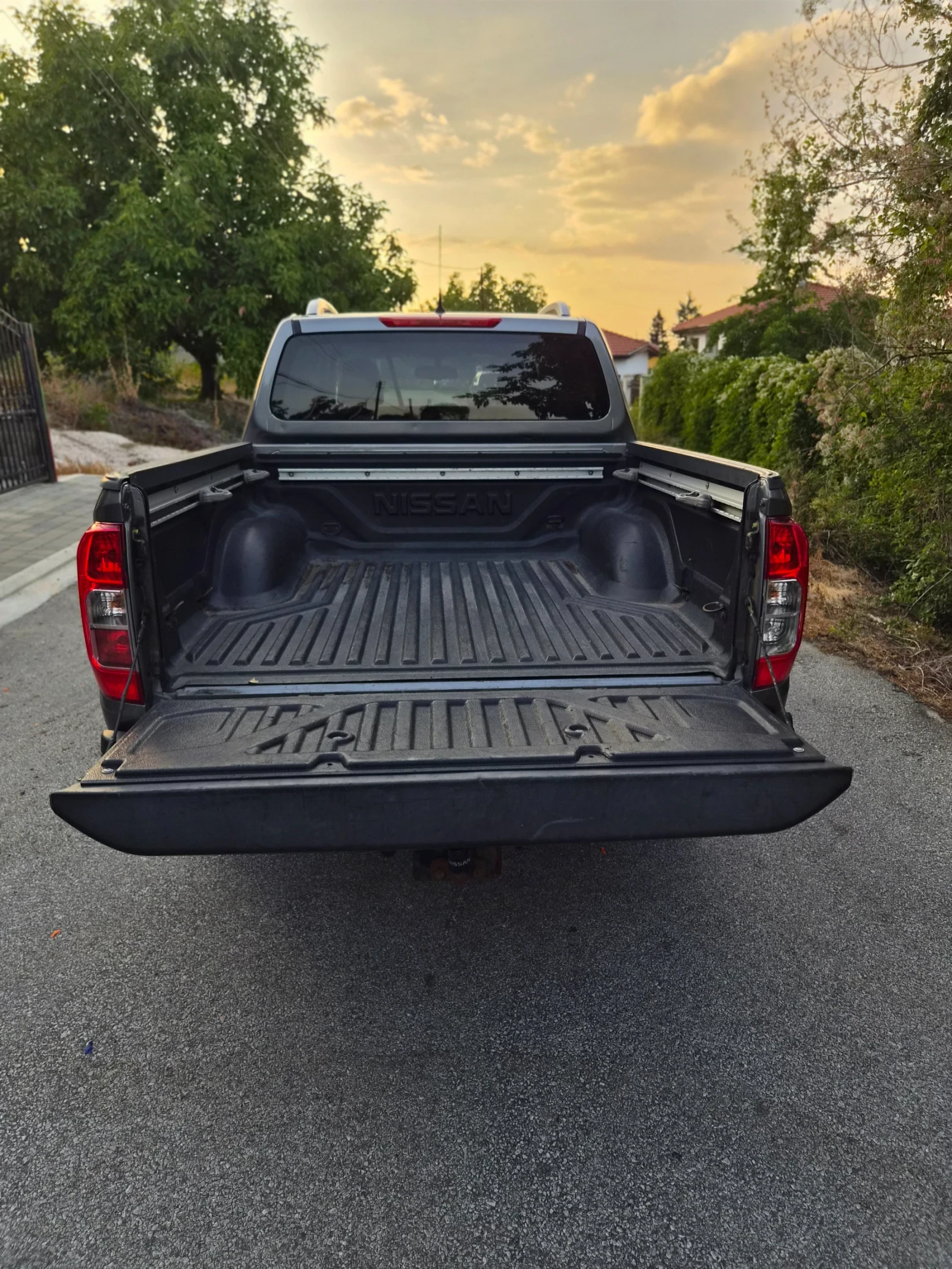 Nissan Navara Tekna/2.3D/Automat/21, снимка 6 - Автомобили и джипове - 55647099
