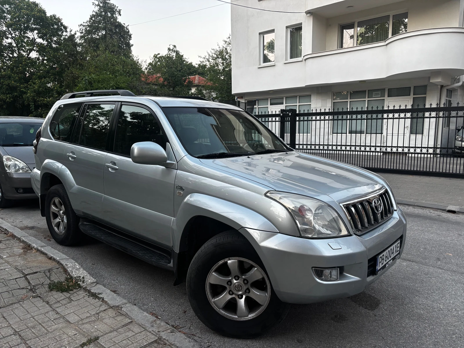Toyota Land cruiser 5 скорости ВСИЧКИ ЕКСТРИ, снимка 4 - Автомобили и джипове - 56039092
