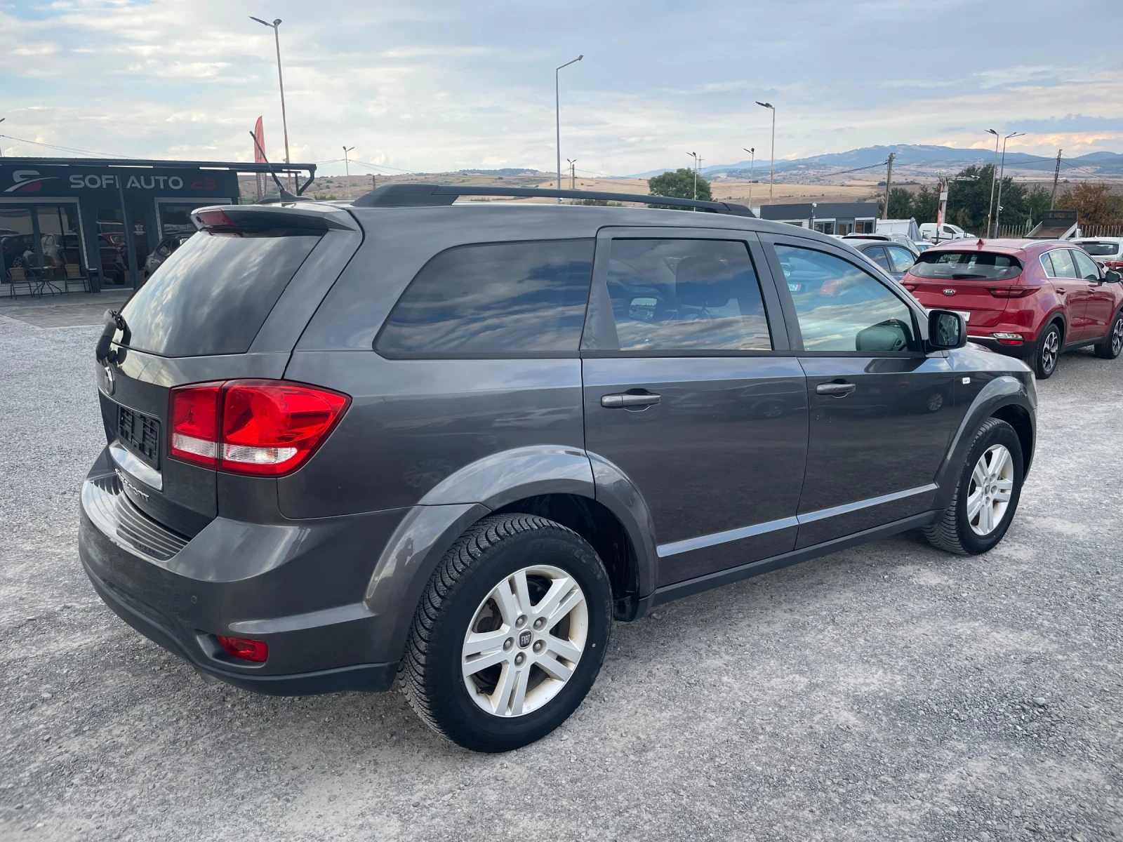 Fiat Freemont 2.0D 6+ 1, снимка 7 - Автомобили и джипове - 56143619