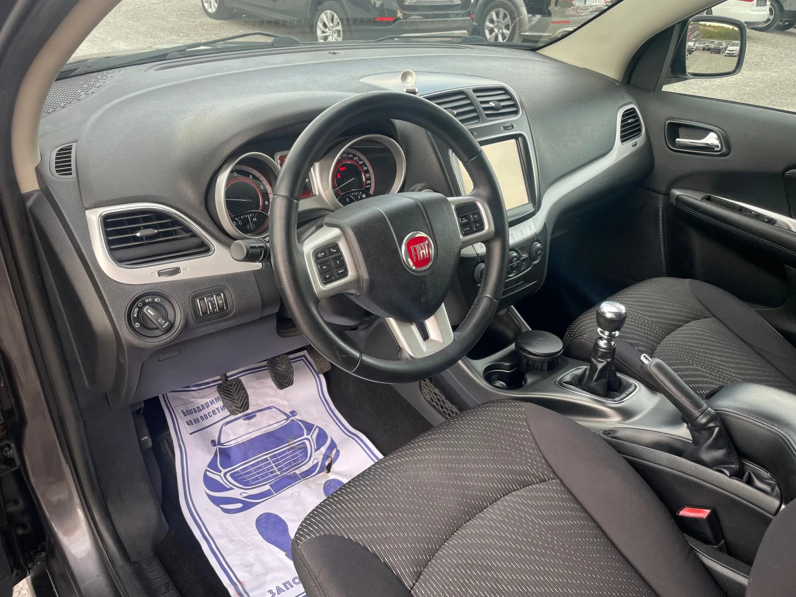 Fiat Freemont 2.0D 6+ 1, снимка 9 - Автомобили и джипове - 56143619