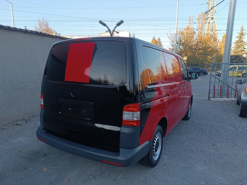 VW Transporter 2.0TDI КЛИМАТИК/ ИТАЛИЯ/, снимка 4 - Бусове и автобуси - 47896230