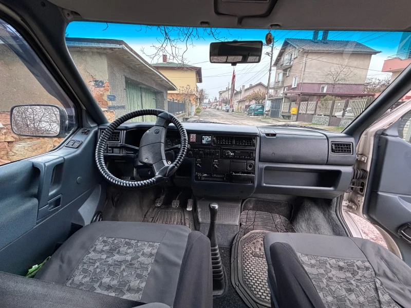 VW Caravelle, снимка 4 - Бусове и автобуси - 48299240