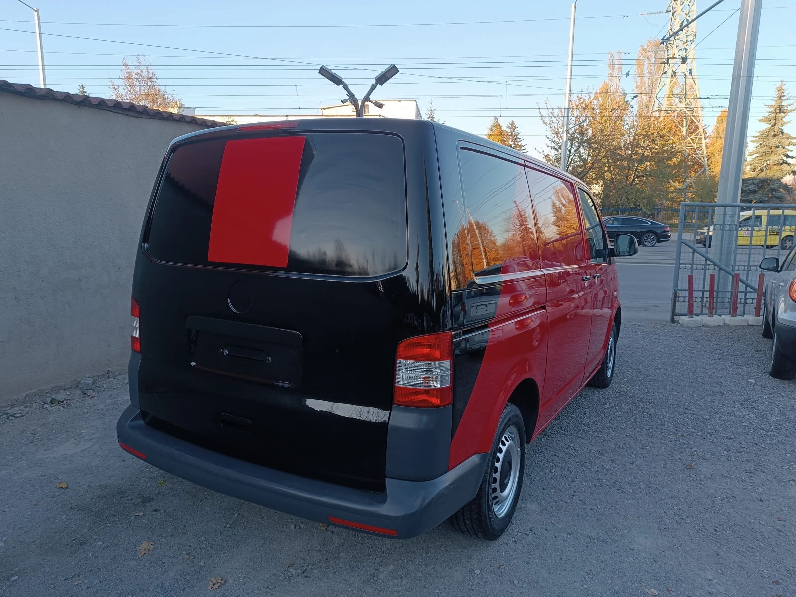 VW Transporter 2.0TDI КЛИМАТИК/ ИТАЛИЯ/ - изображение 4