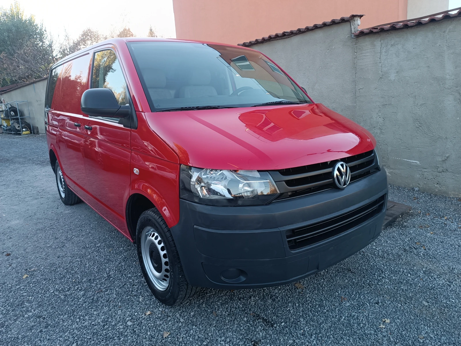 VW Transporter 2.0TDI КЛИМАТИК/ ИТАЛИЯ/ - изображение 2