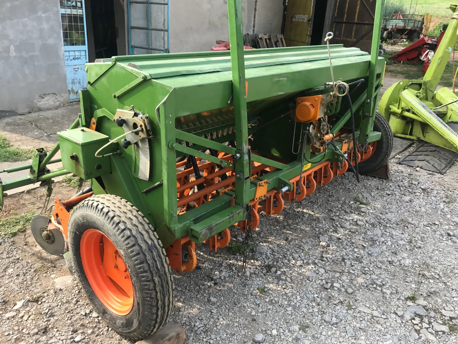 Сеялка Amazone D7 xibrid, снимка 5 - Селскостопанска техника - 56247900