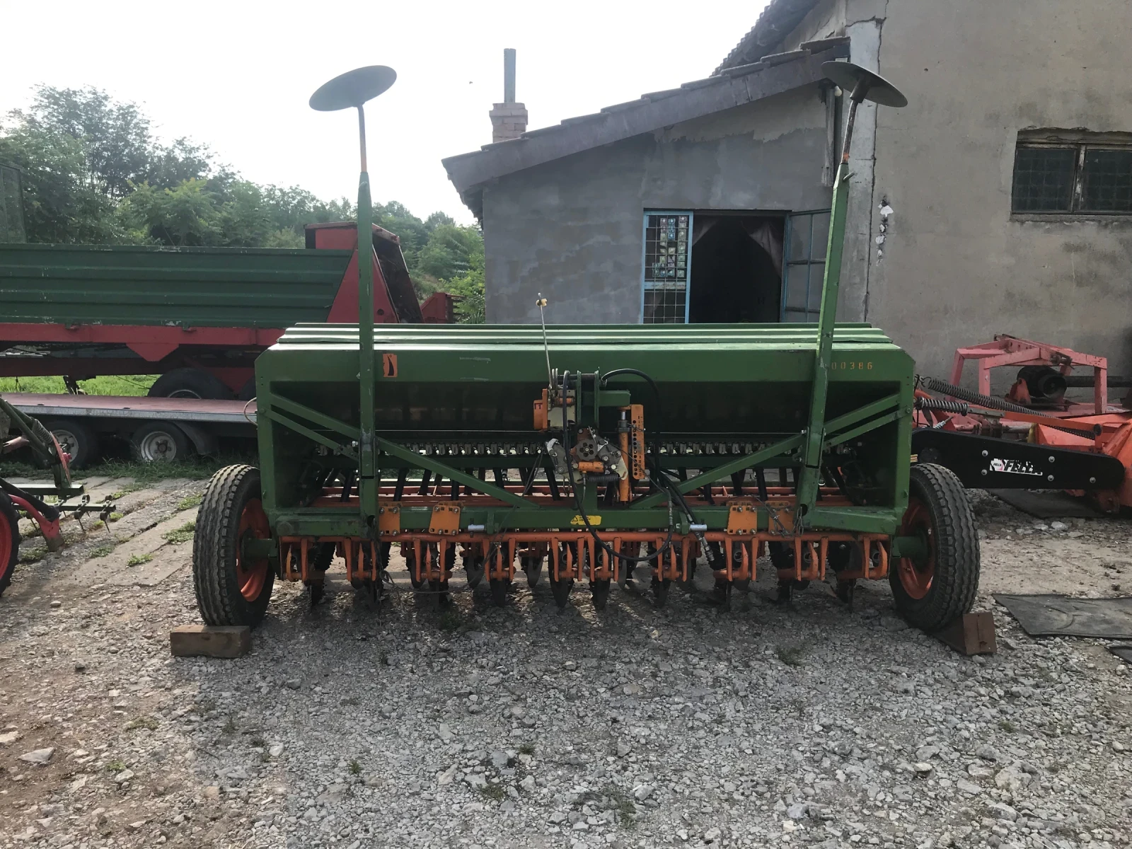 Сеялка Amazone D7 xibrid, снимка 3 - Селскостопанска техника - 56247900