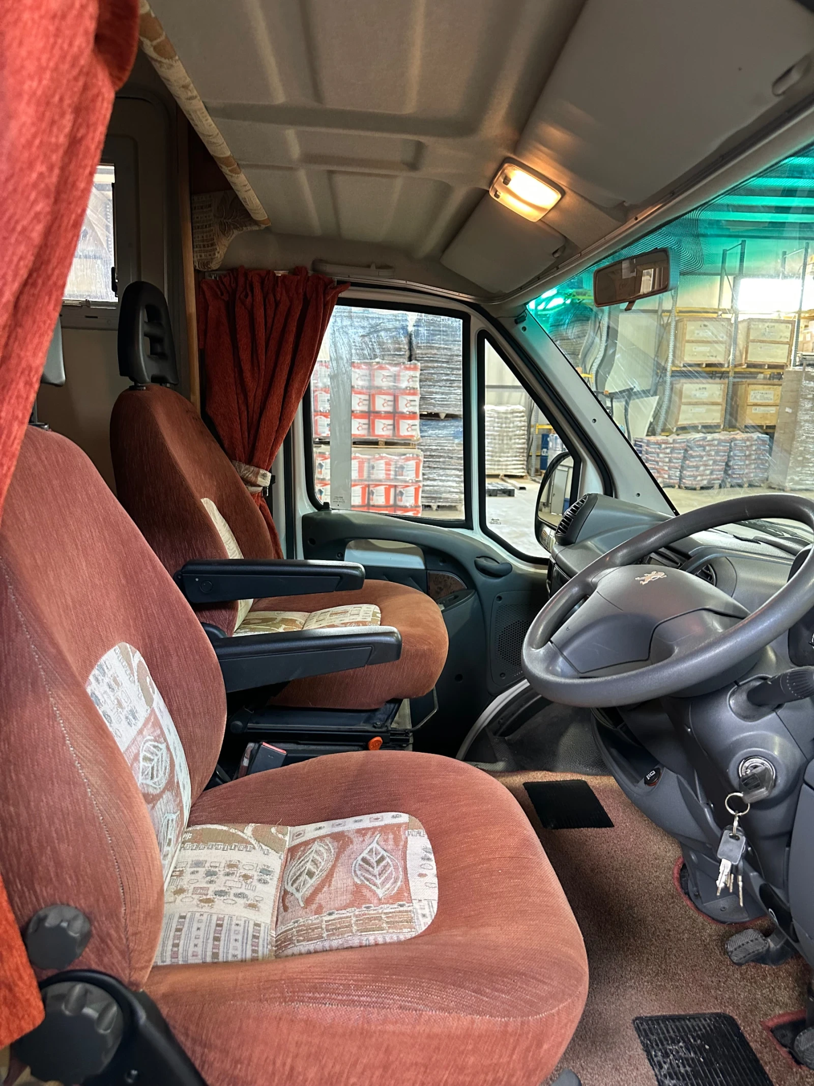 Кемпер Peugeot Boxer 330 - изображение 8