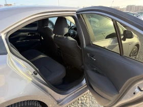 Toyota Corolla 1.8 Бензин-Хибрид, снимка 10