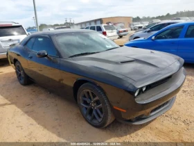 Dodge Challenger SXT 1