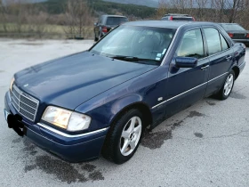 Mercedes-Benz C 220 Седан, снимка 1