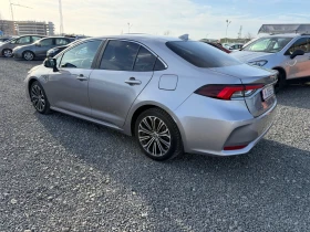 Toyota Corolla 1.8 Бензин-Хибрид | Auto.bg — изображение 4