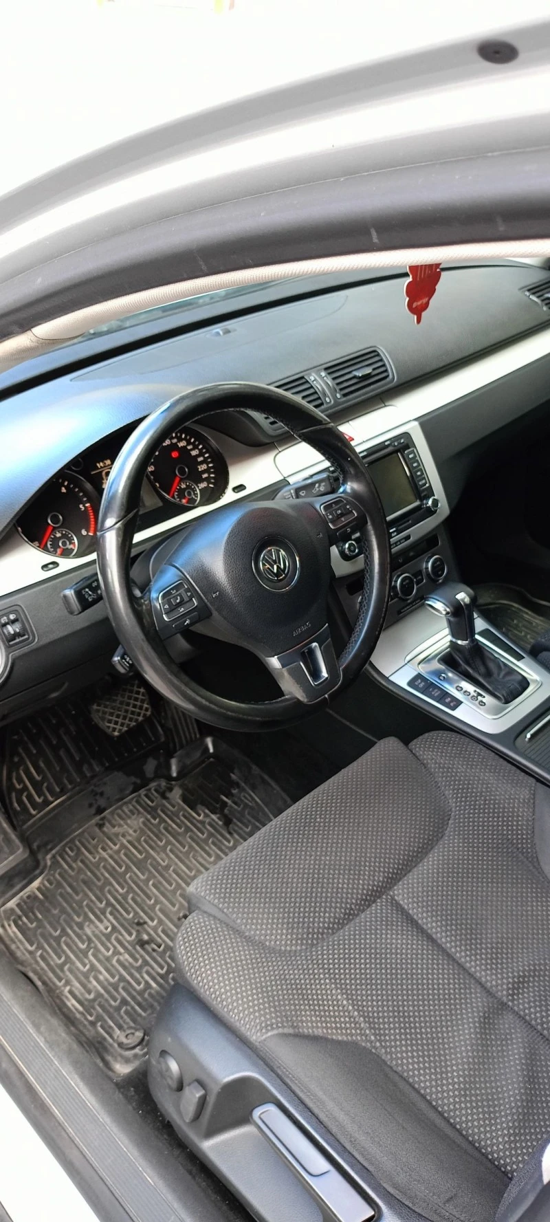 VW Passat 2.0 TDI 140 к.с, снимка 14 - Автомобили и джипове - 47001941