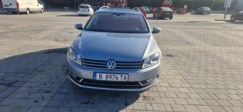 VW Passat, снимка 1 - Автомобили и джипове - 47646453