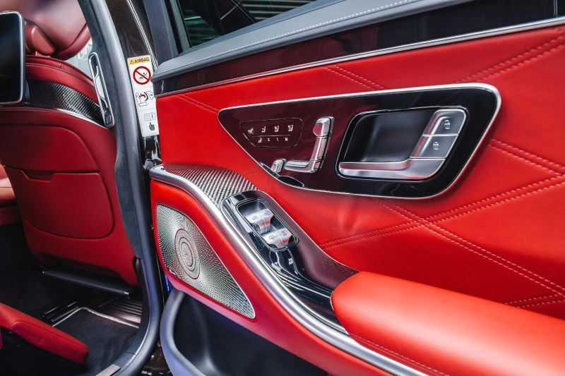 Mercedes-Benz S 63 AMG BRABUS B930/FULL CARBON/CERAMIC/BURM 4D/PANO/22/, снимка 13 - Автомобили и джипове - 50573538