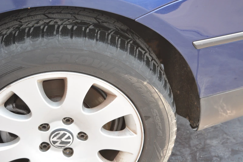 VW Passat 2.0 FSI, снимка 6 - Автомобили и джипове - 51293389