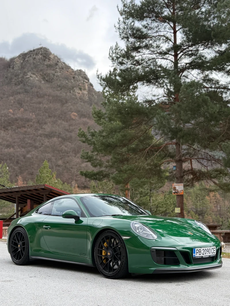 Porsche 911 Carrera GTS 991.2 Akrapovic PCCB LIFT, снимка 2 - Автомобили и джипове - 52978545