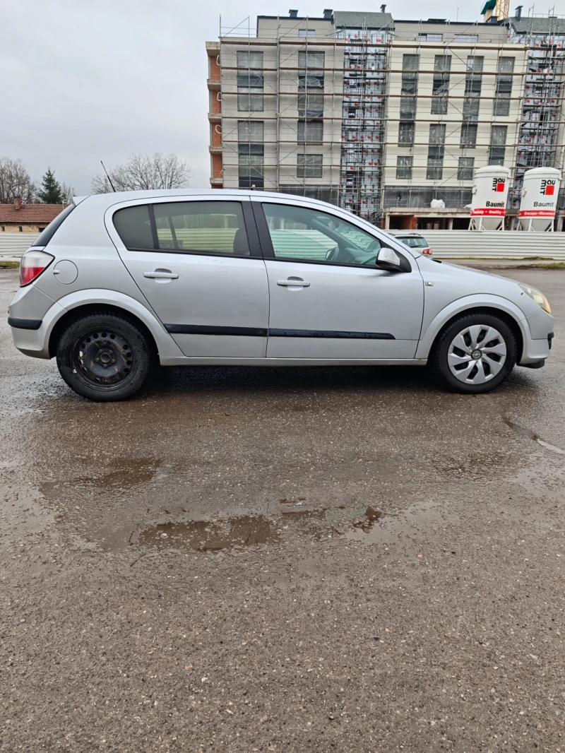 Opel Astra, снимка 8 - Автомобили и джипове - 53252178