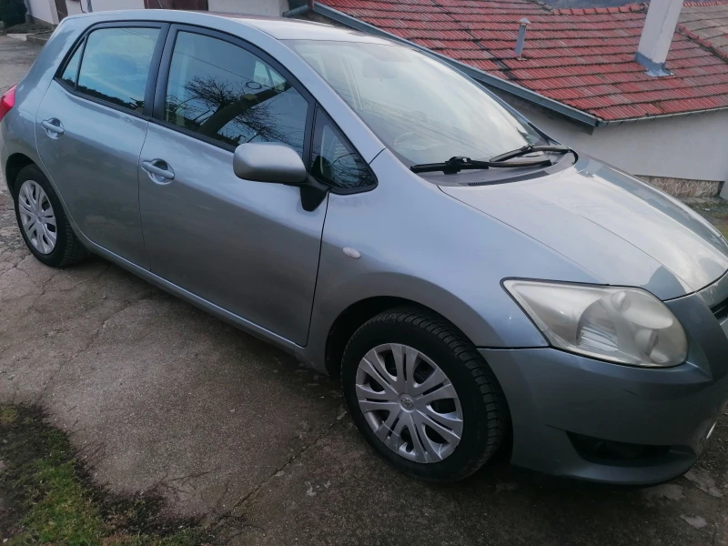 Toyota Auris, снимка 4 - Автомобили и джипове - 53261325