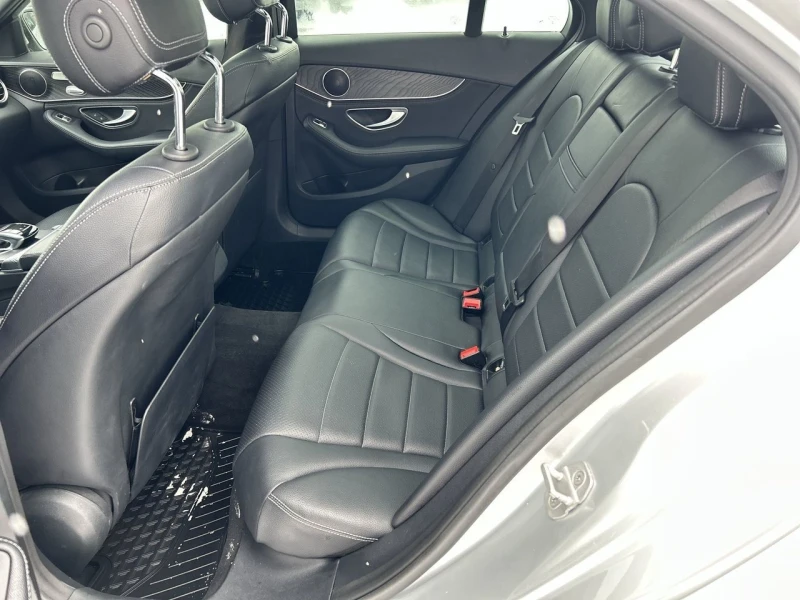 Mercedes-Benz C 300 С РЕГИСТРАЦИЯ&АВТО КРЕДИТ, снимка 11 - Автомобили и джипове - 53260893