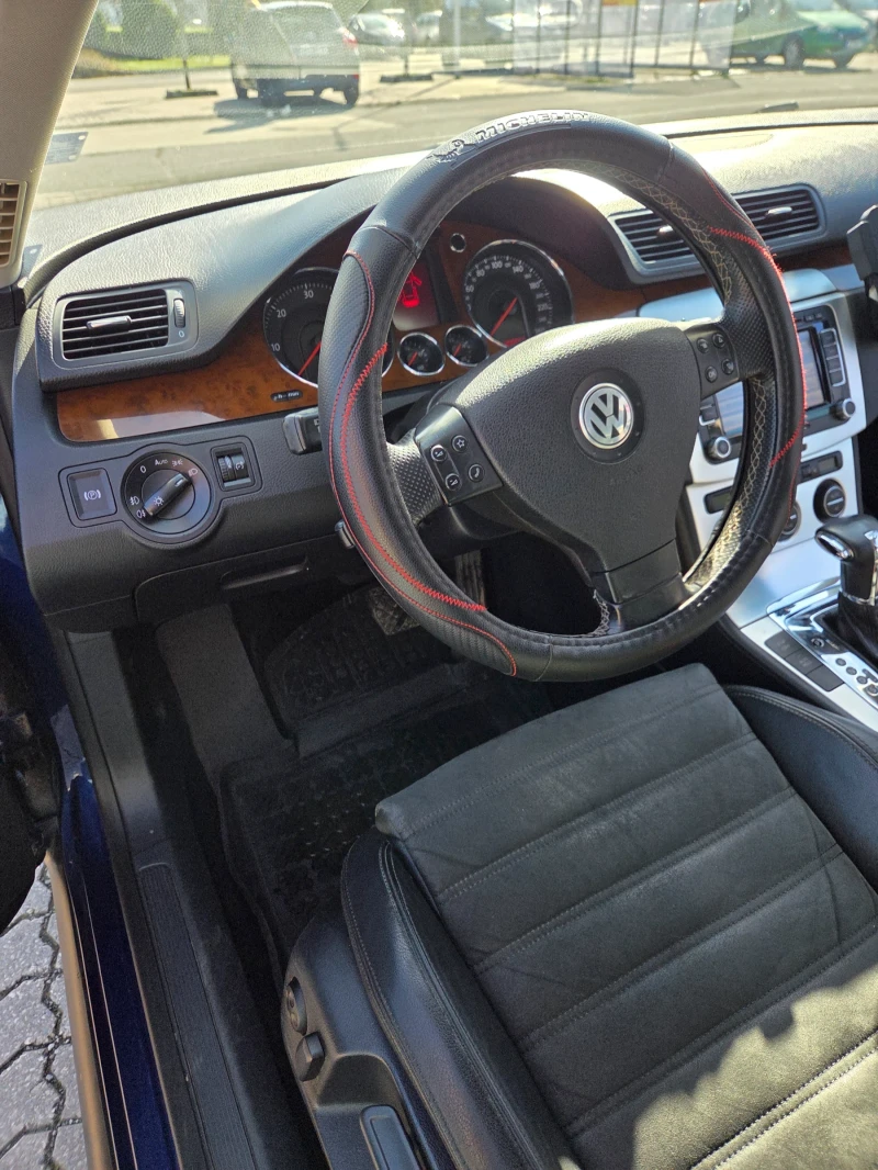 VW Passat, снимка 13 - Автомобили и джипове - 53540339