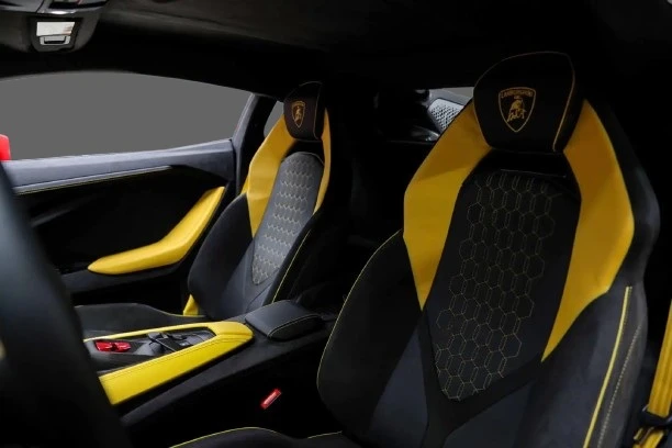 Lamborghini Revuelto 6.5 V12 HPEV 4WD - изображение 8