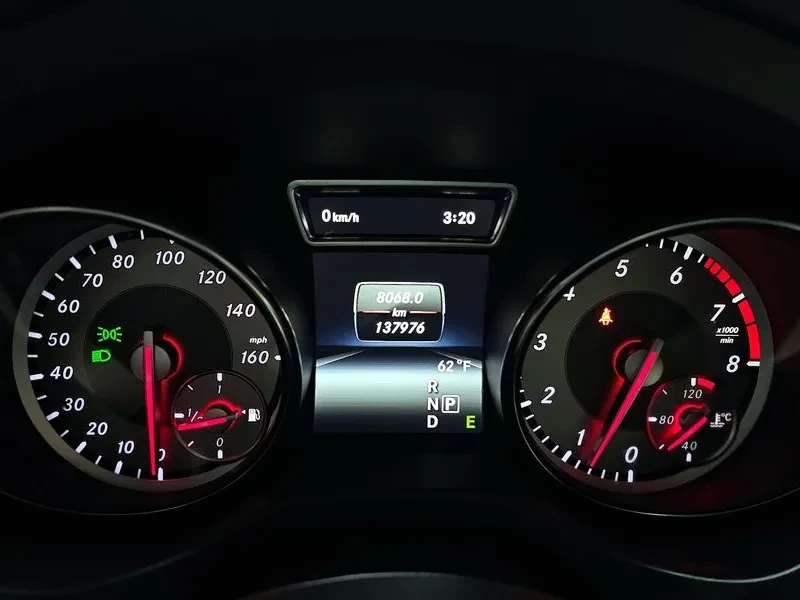 Mercedes-Benz CLA 250, снимка 8 - Автомобили и джипове - 53811312