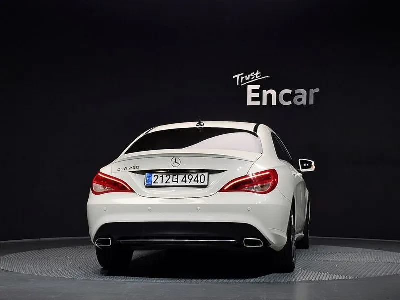 Mercedes-Benz CLA 250, снимка 4 - Автомобили и джипове - 53811312