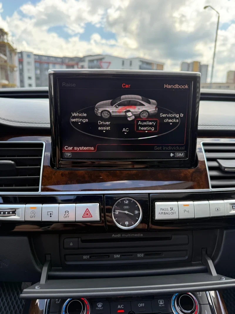 Audi A8 4.2 BiTdi * Long * Exclusive * Matrix , снимка 9 - Автомобили и джипове - 55852571
