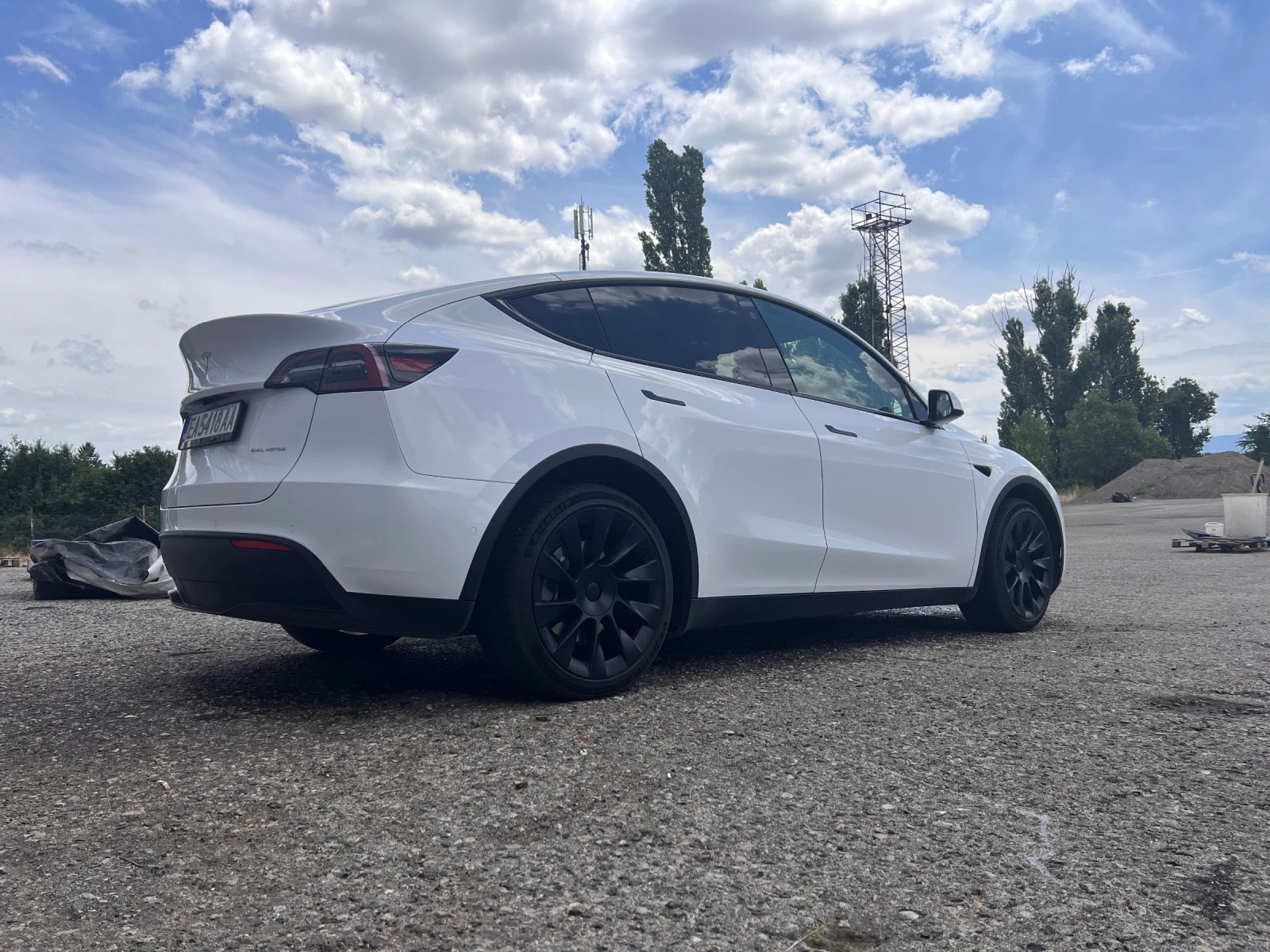 Tesla Model Y Long Range Dual Motor - изображение 6