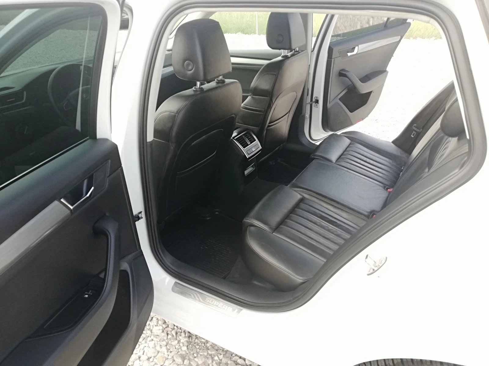 Skoda Superb 2.0tdi kli navi avt 190 | Mobile.bg   17