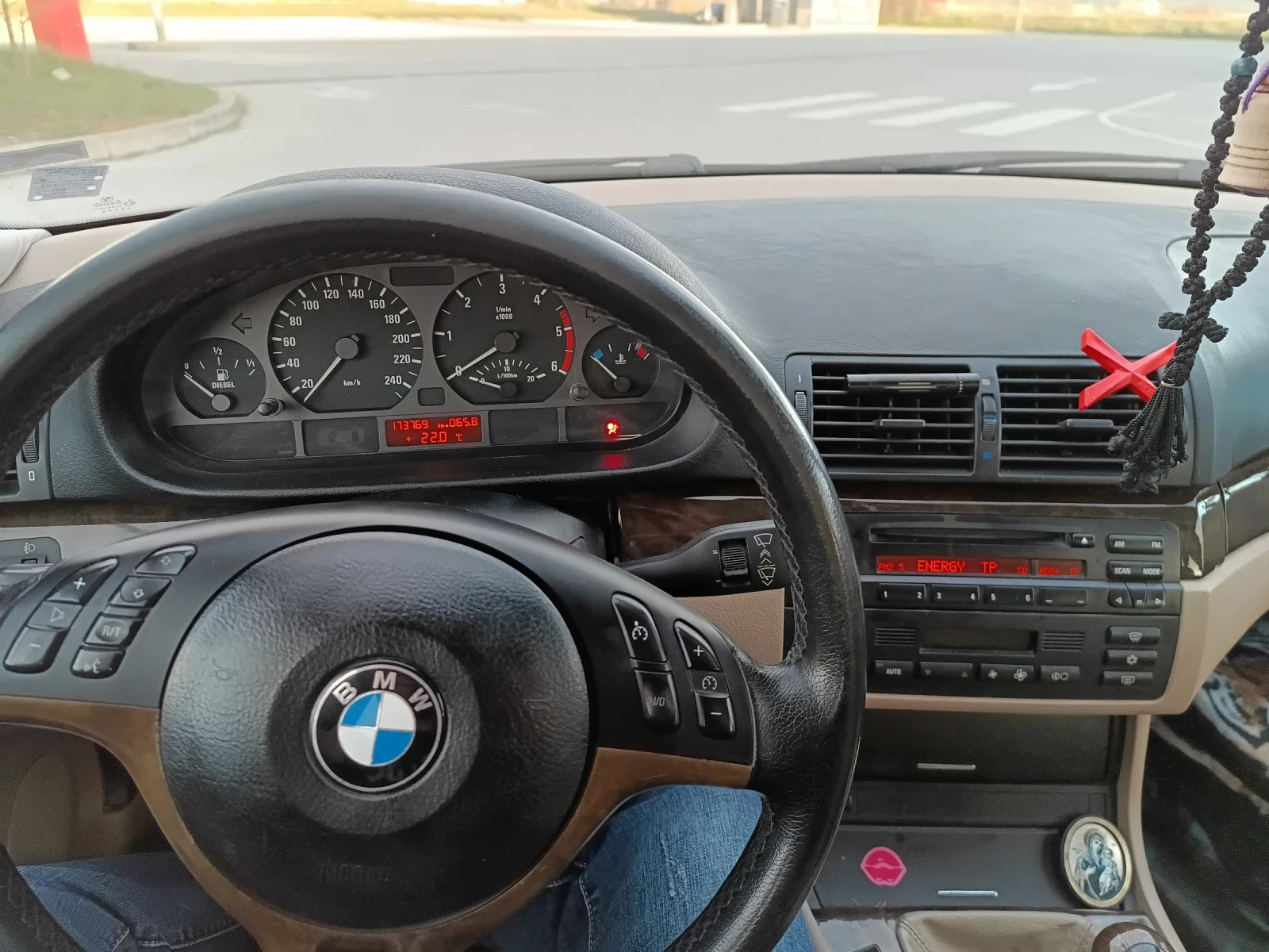 BMW 320 320d Touring  - изображение 8