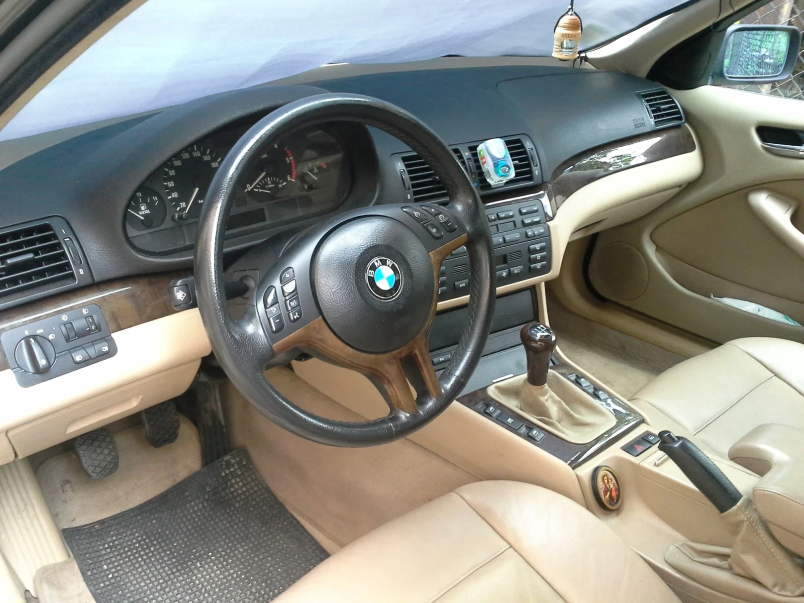 BMW 320 320d Touring  - изображение 3