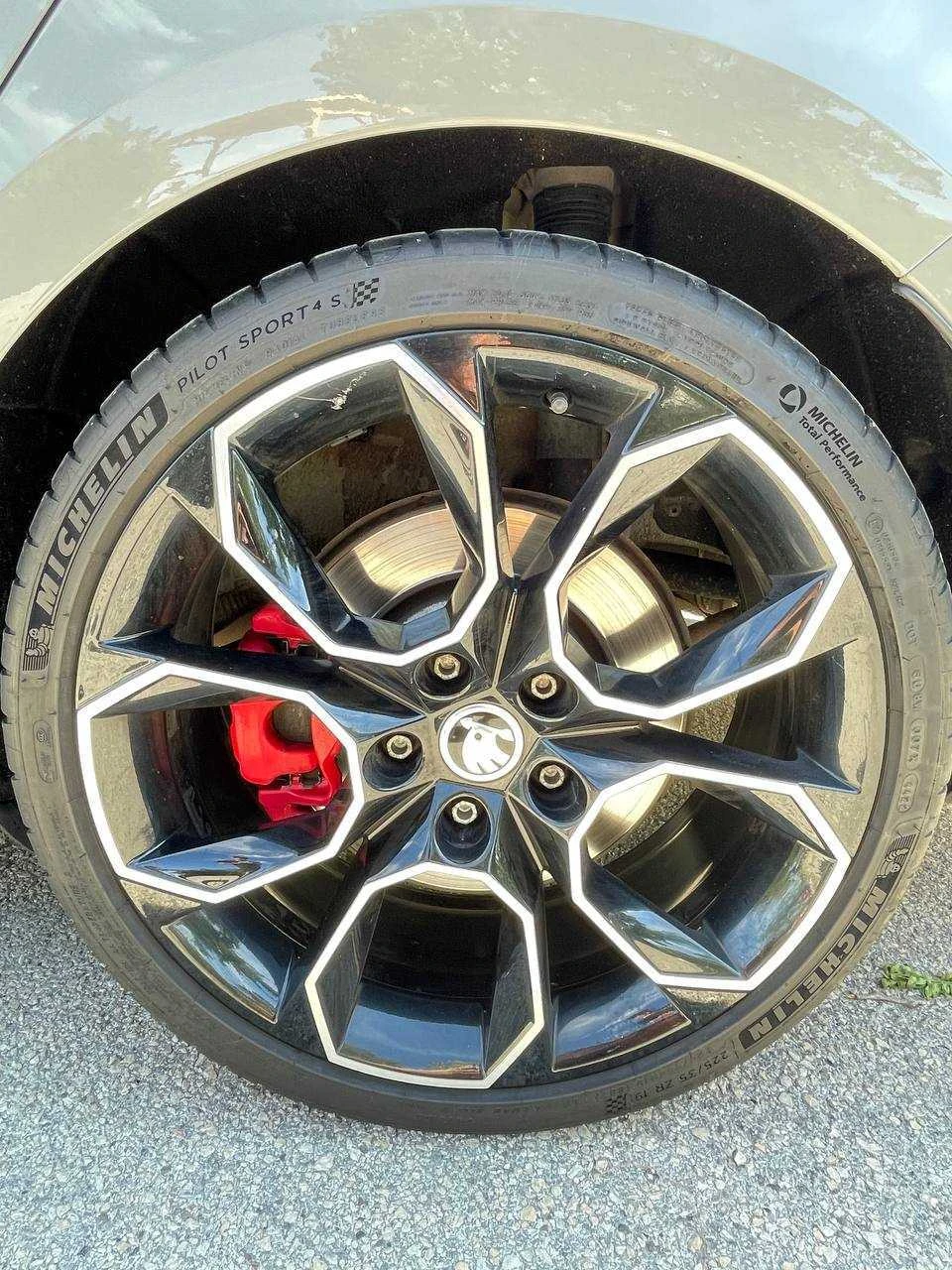 Skoda Octavia 2.0TSI 245к.с - изображение 7