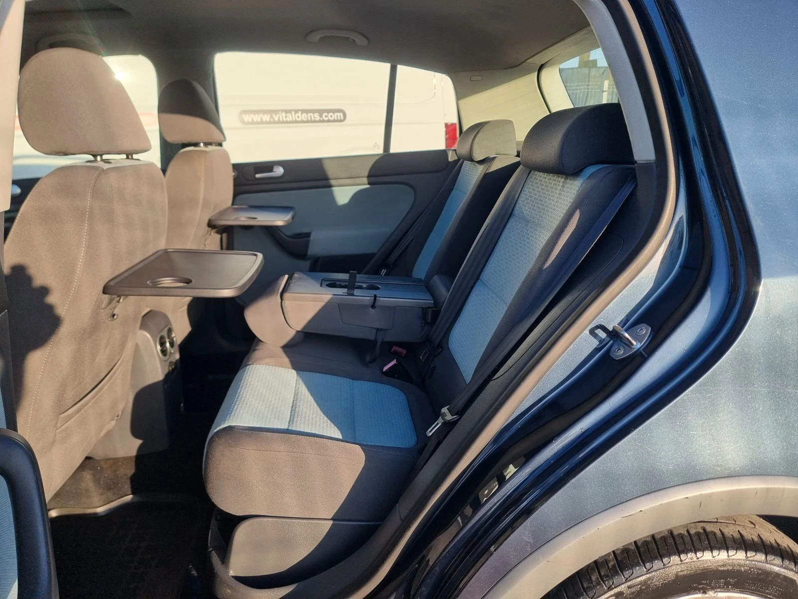 VW Golf Plus 2.0 TDI BMM CROSS КЛИМАТРОНИК - изображение 6