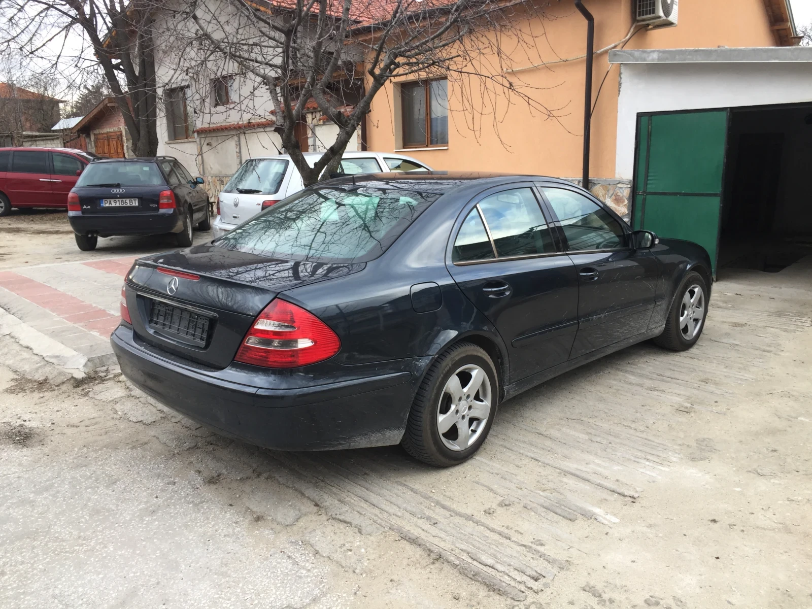 Mercedes-Benz E 320 3.2 - изображение 8