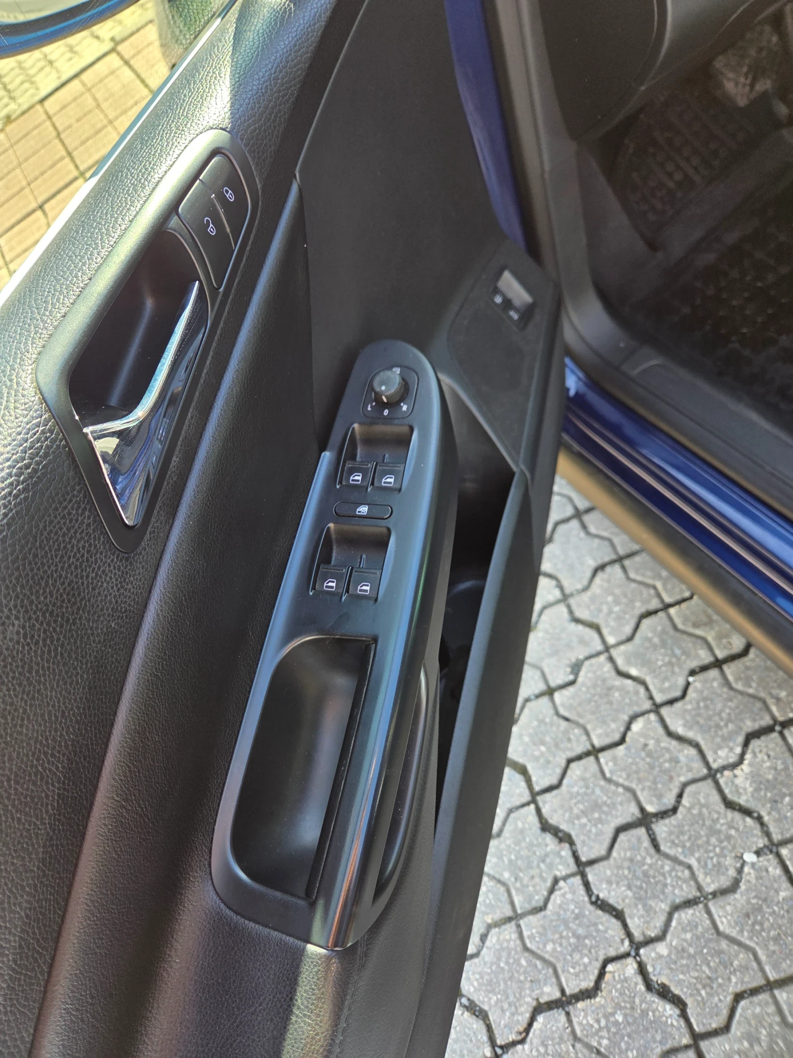 VW Passat, снимка 12 - Автомобили и джипове - 53540339