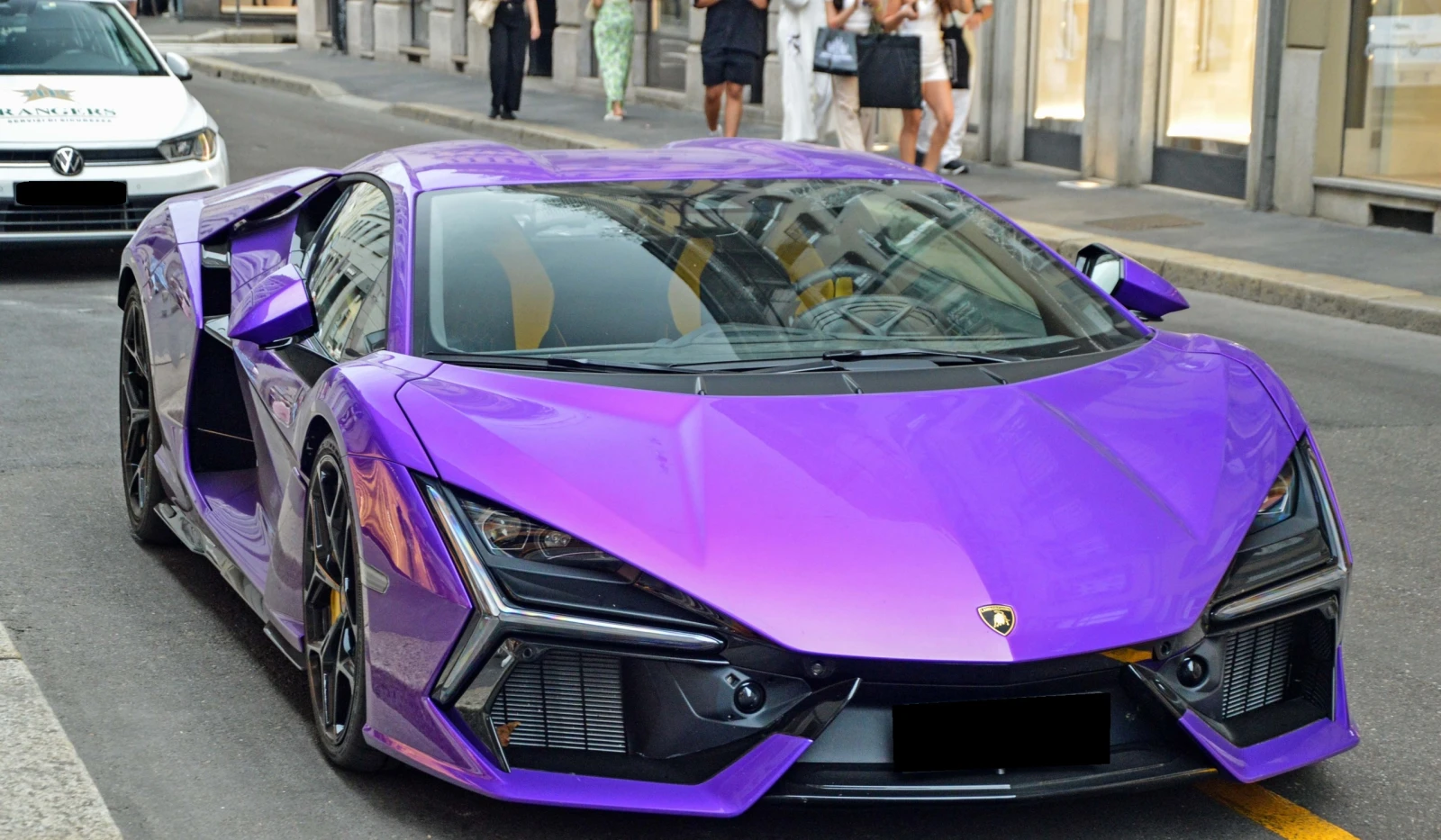 Lamborghini Revuelto 6.5 V12 HPEV 4WD - изображение 4