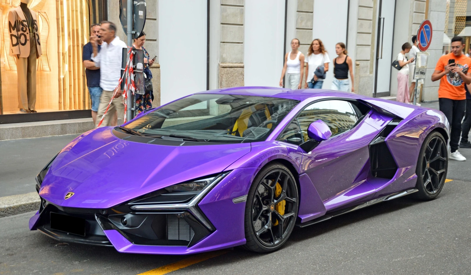 Lamborghini Revuelto 6.5 V12 HPEV 4WD - изображение 5