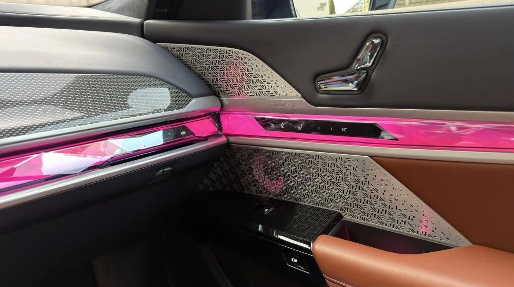 BMW 740 d xDrive M-Sport, снимка 8 - Автомобили и джипове - 53735010