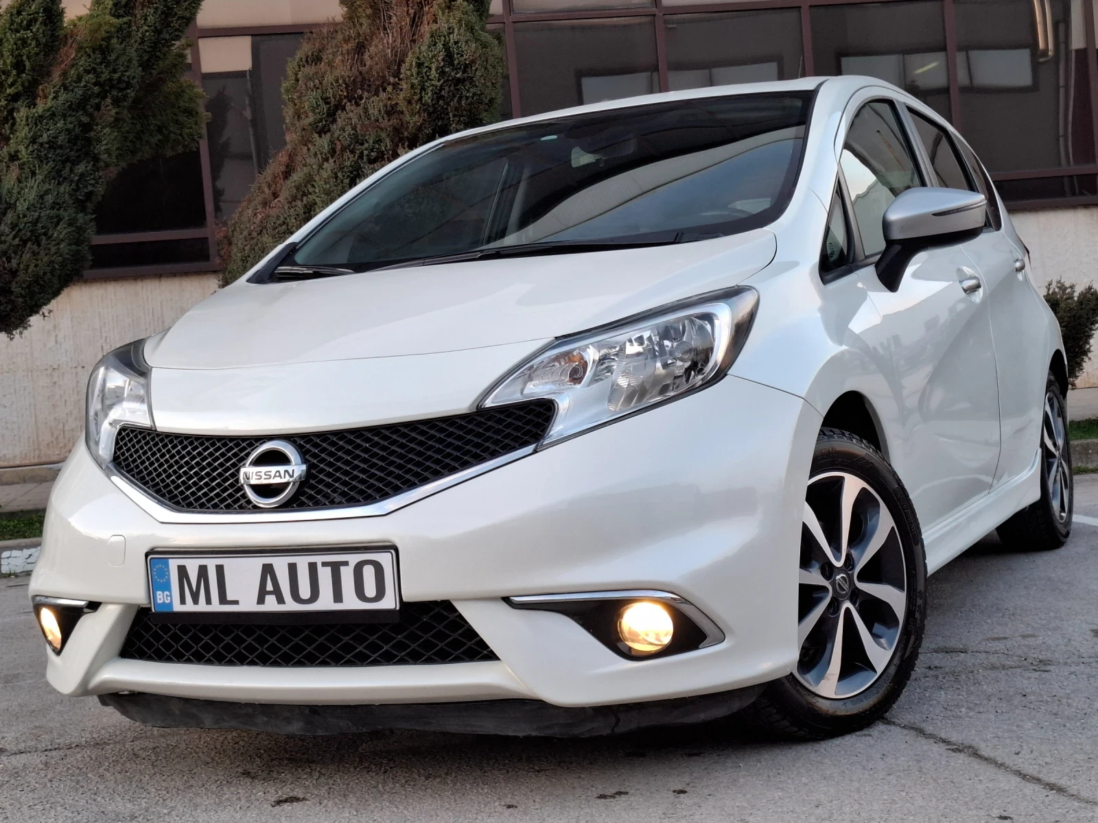 Nissan Note 1.5dCi 90hp * EURO 6 * NAVI * КАМЕРА * ЛИЗИНГ * , снимка 2 - Автомобили и джипове - 53802765