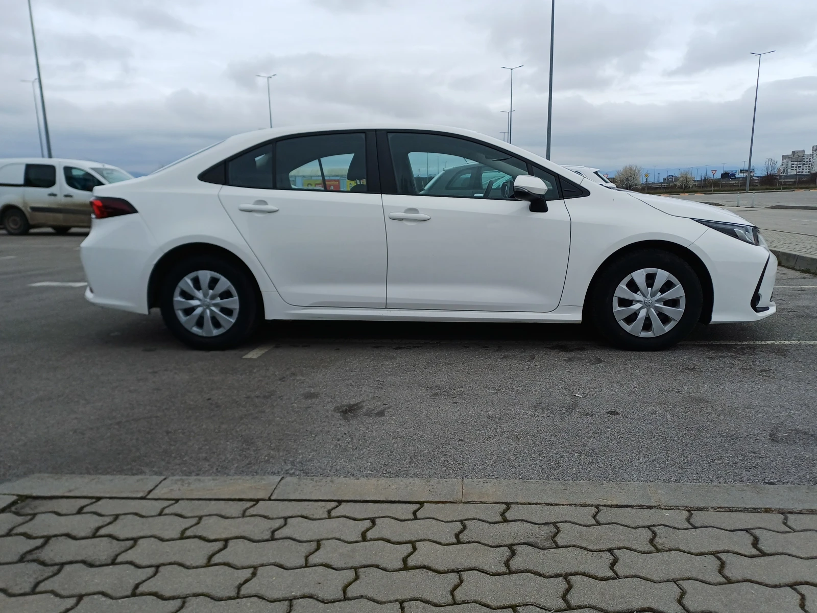 Toyota Corolla 1.6 VALVEMATIC, снимка 7 - Автомобили и джипове - 54032700