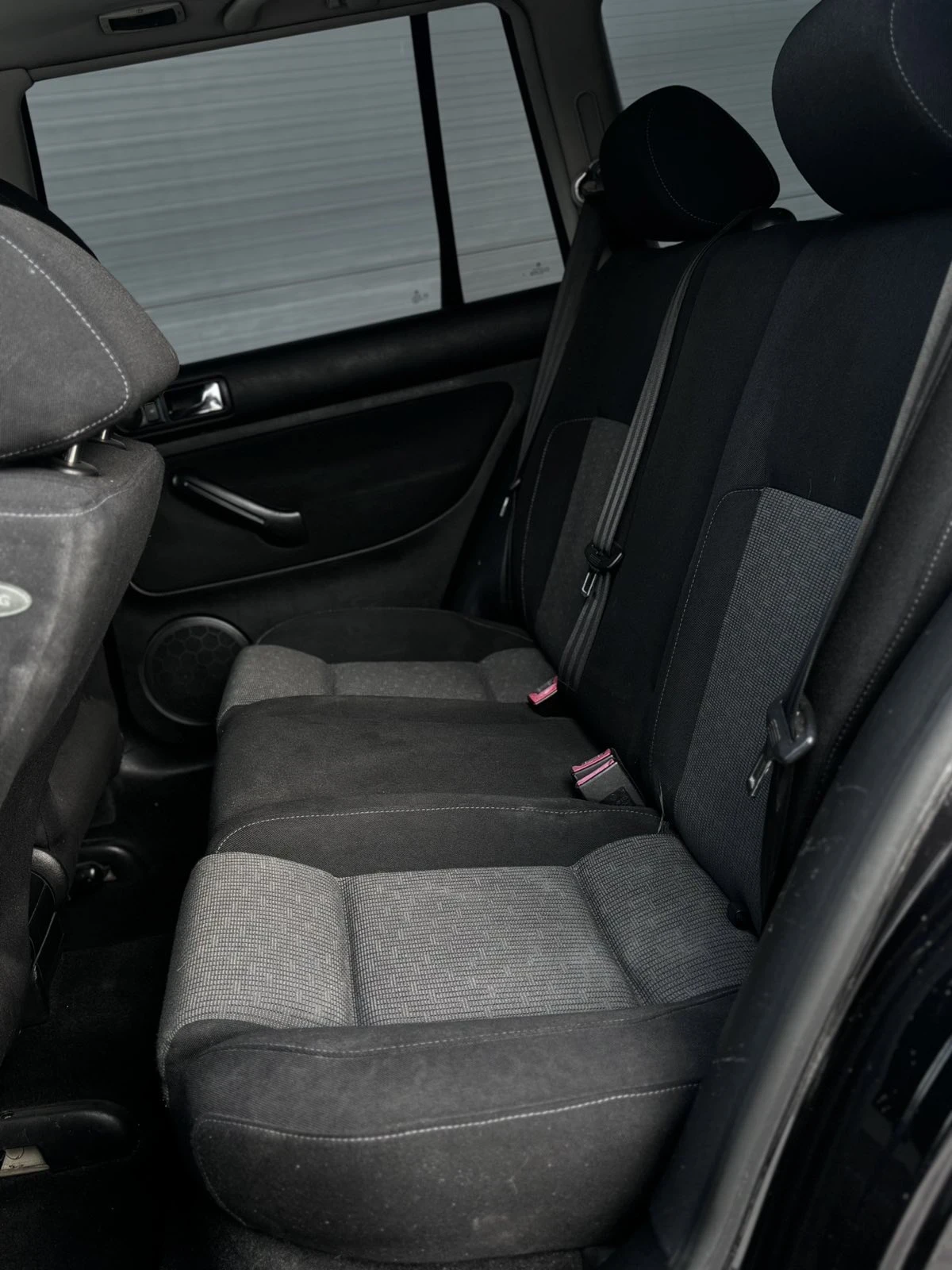 VW Golf 1.9~TDI~90HP, снимка 12 - Автомобили и джипове - 54165132