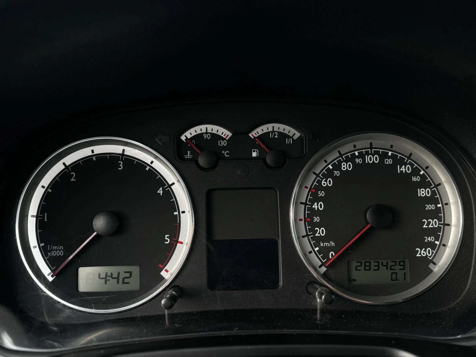 VW Golf 1.9~TDI~90HP, снимка 9 - Автомобили и джипове - 54165132