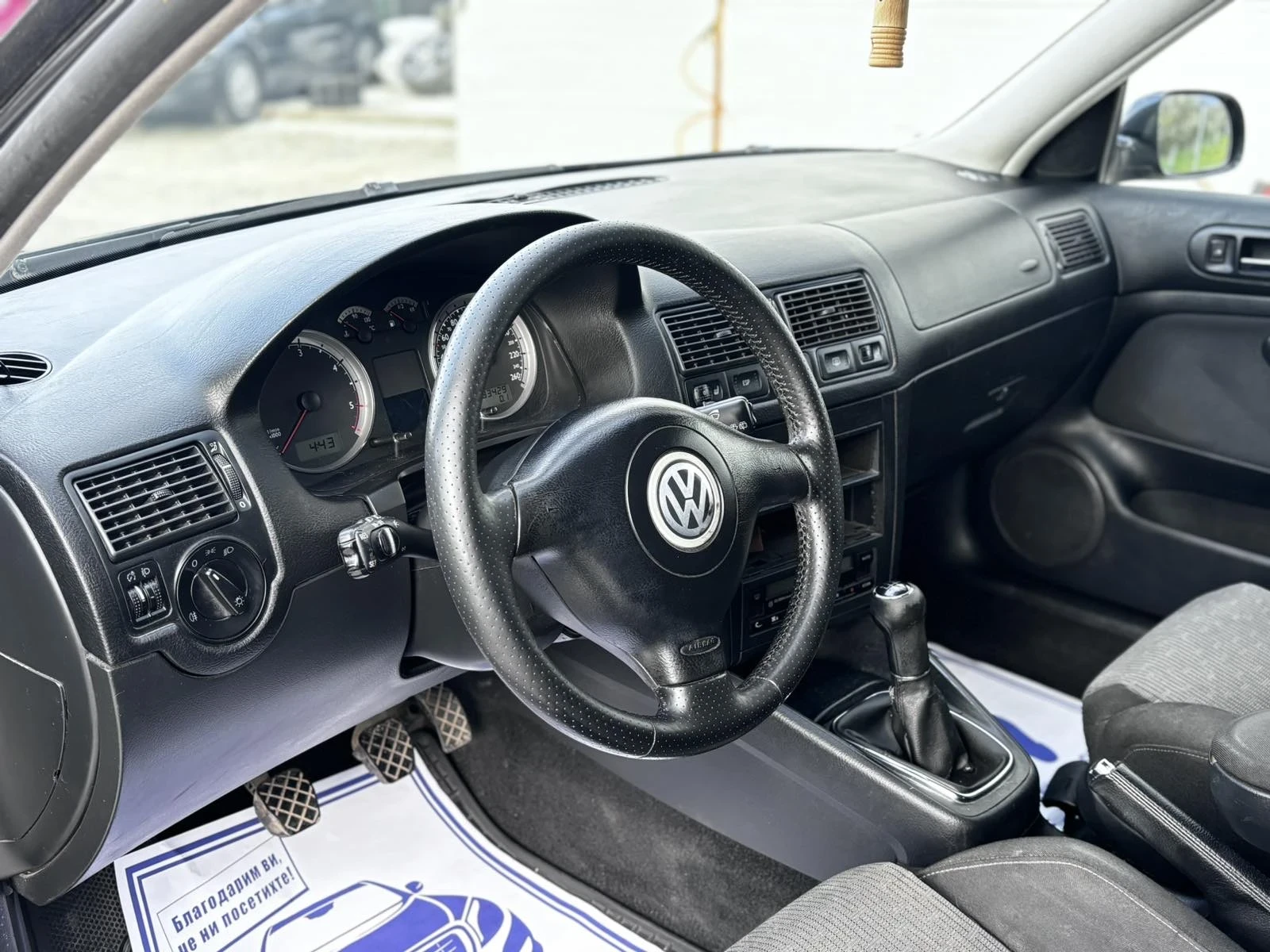 VW Golf 1.9~TDI~90HP, снимка 7 - Автомобили и джипове - 54165132