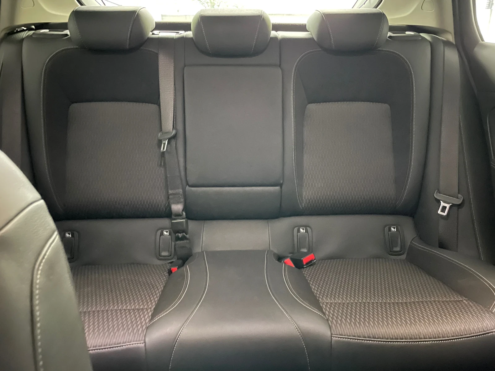 Opel Insignia Grand Sport, снимка 8 - Автомобили и джипове - 54672035