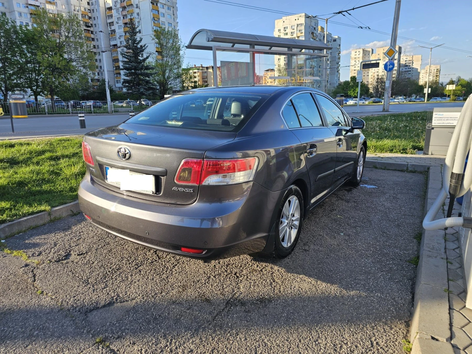 Toyota Avensis Saloon (T27), снимка 10 - Автомобили и джипове - 54847190