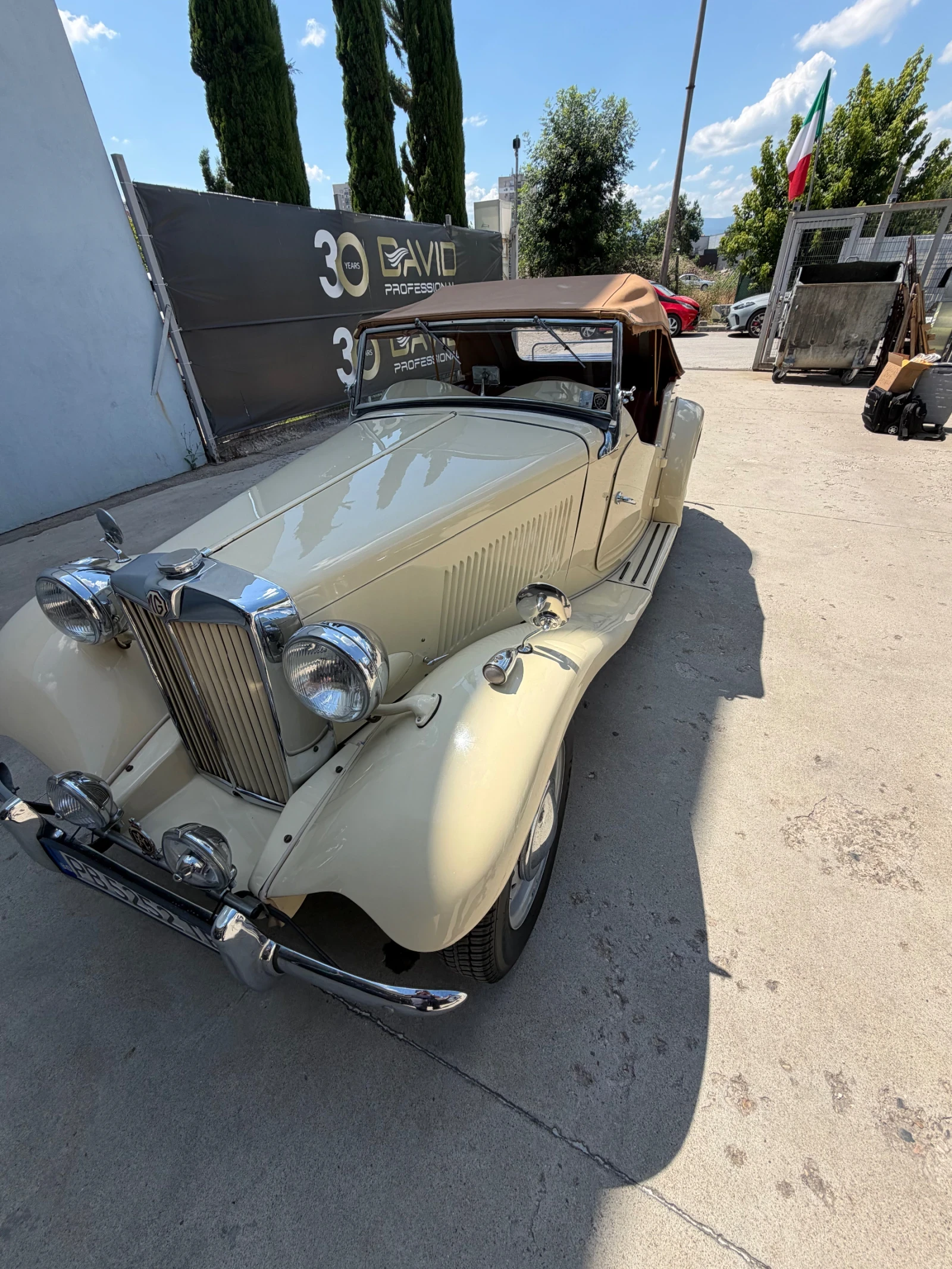 Mg Mgb He, снимка 9 - Автомобили и джипове - 54955566
